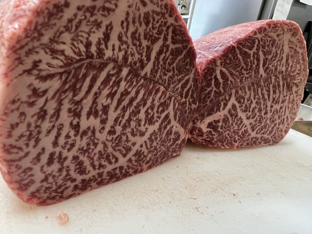 A5ランクブランド牛和王特選切落とし2.4kg 熊本県産プレゼント霜降り高級肉