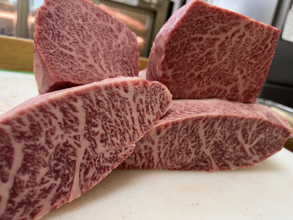 A5ランクブランド牛和王特選切落とし2.4kg 熊本県産プレゼント霜降り高級肉